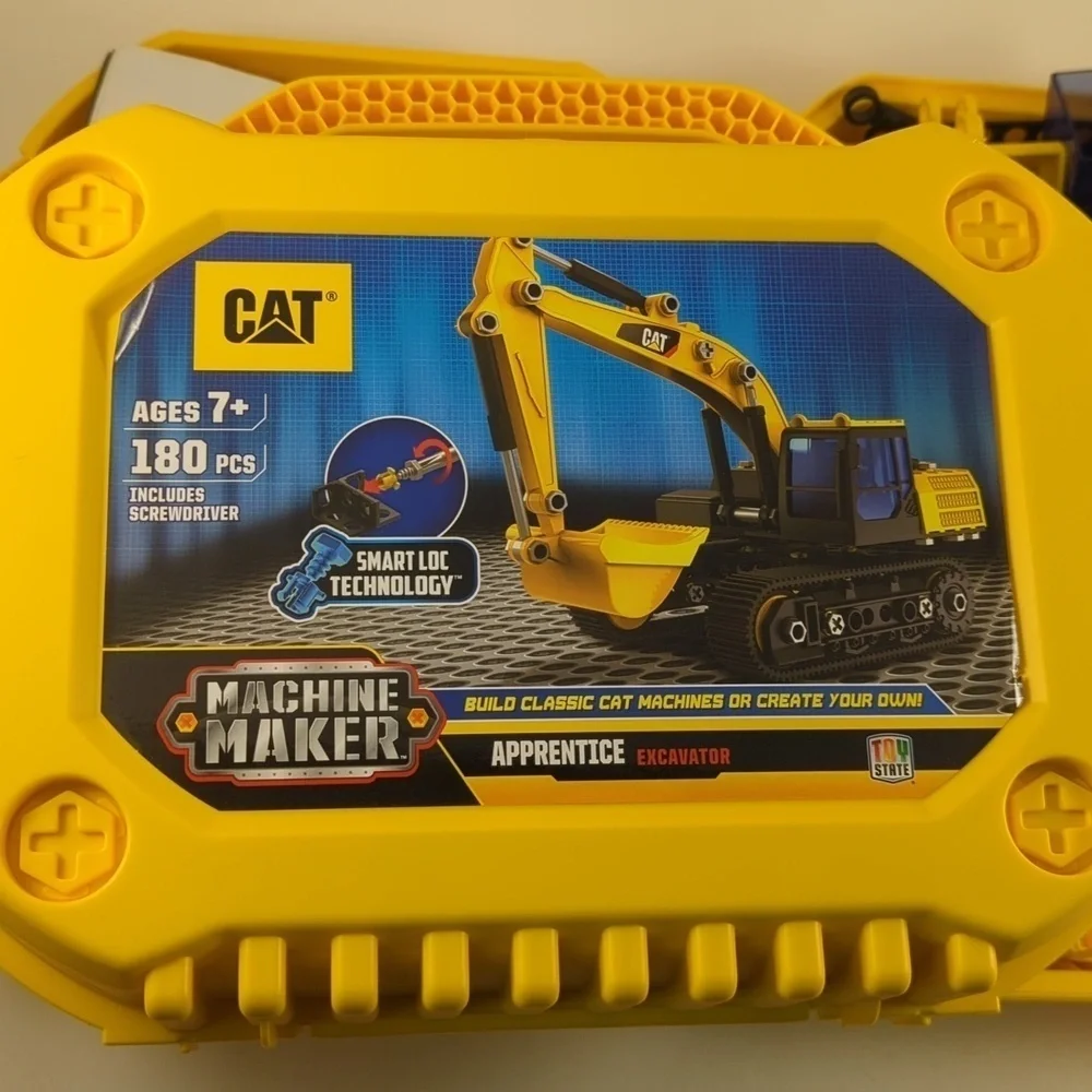 Lot of 2 CAT building sets